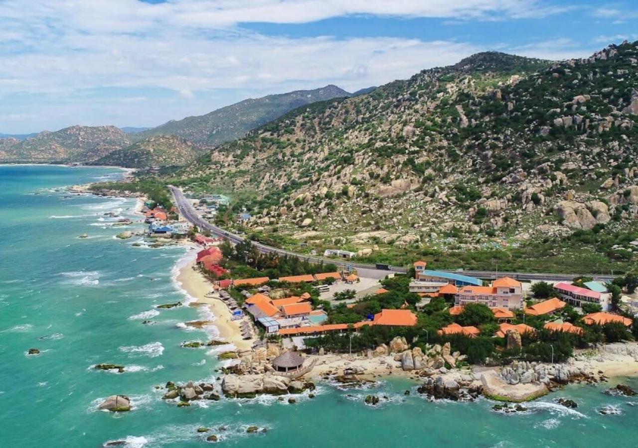 Hòn Cò Resort - Cà Ná Thon Lac Nghiep Esterno foto